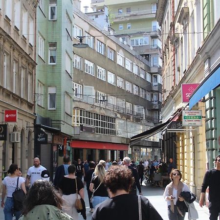 Red Apartment Sarajevo Ngoại thất bức ảnh