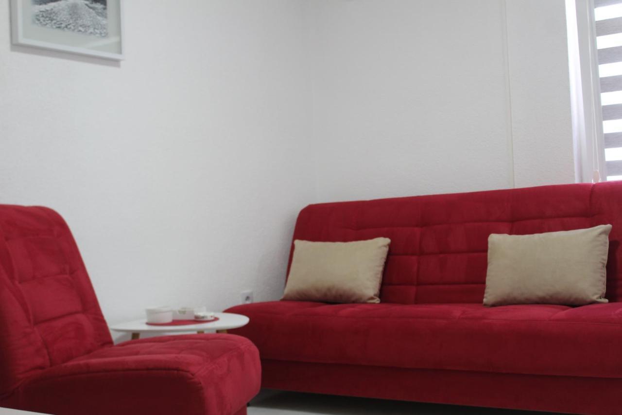 Red Apartment Sarajevo Ngoại thất bức ảnh